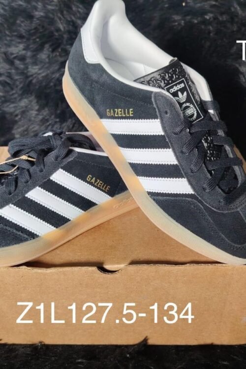 Tenis Adidas Gazelle Indoor azul marino talla 27.5 MX en su caja
