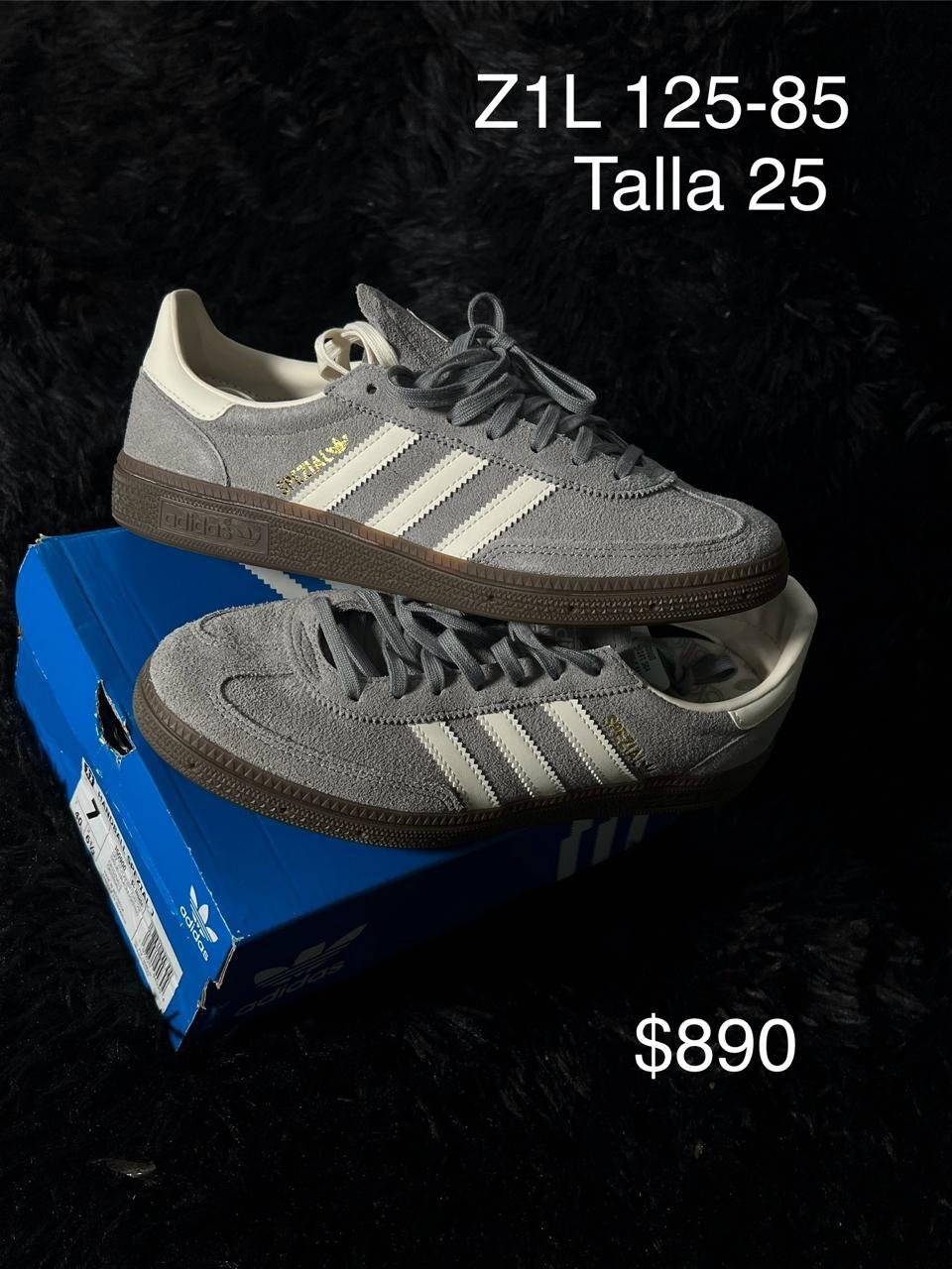 Tenis Adidas Handball Spezial gris talla 25 MX en su caja