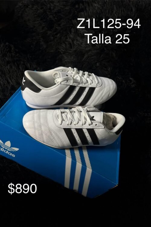 Tenis Adidas Taekwondo blanco con negro talla 25 MX en su caja