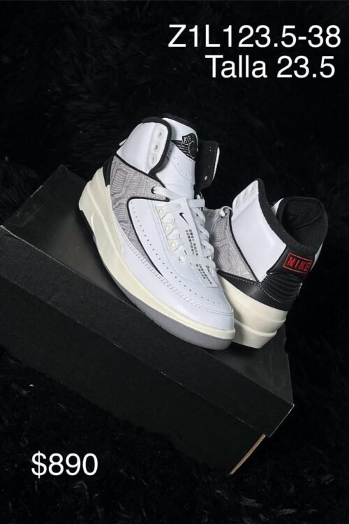 Tenis Jordan Air Jordan 2 blanco con gris talla 23.5 MX en su caja