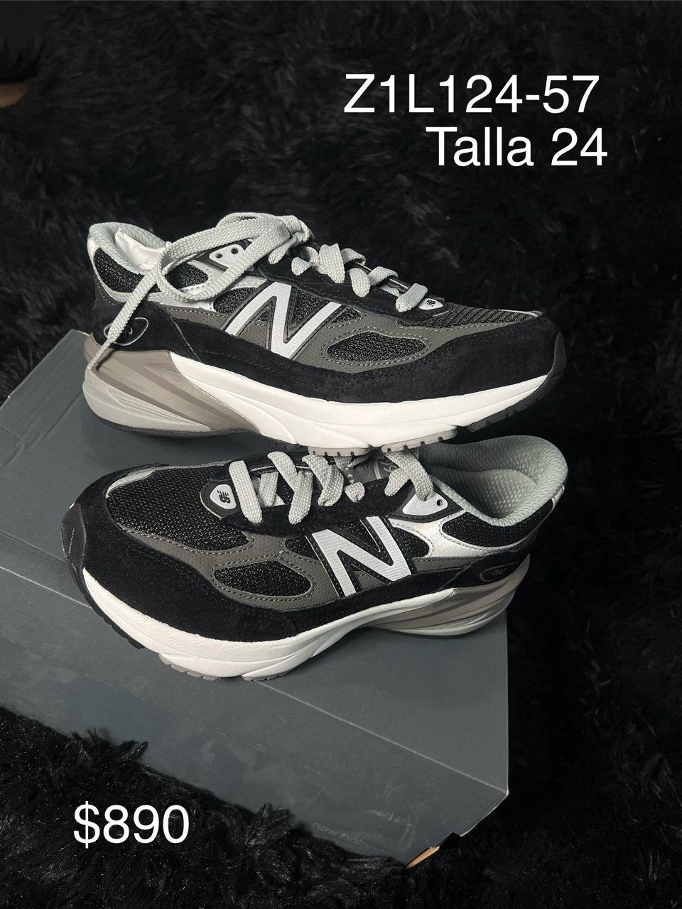 Tenis New Balance 990v6 negro talla 24 MX en su caja