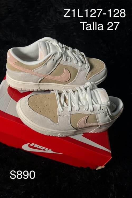 Tenis Nike Dunk Low beige con rosa talla 27 MX en su caja