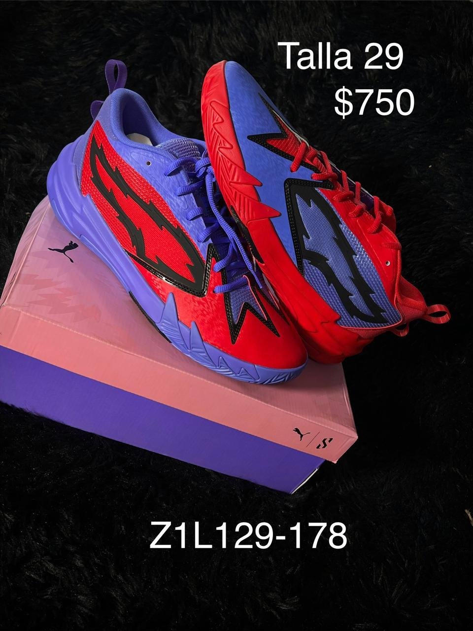 Tenis Puma rojo con morado talla 29 MX en su caja