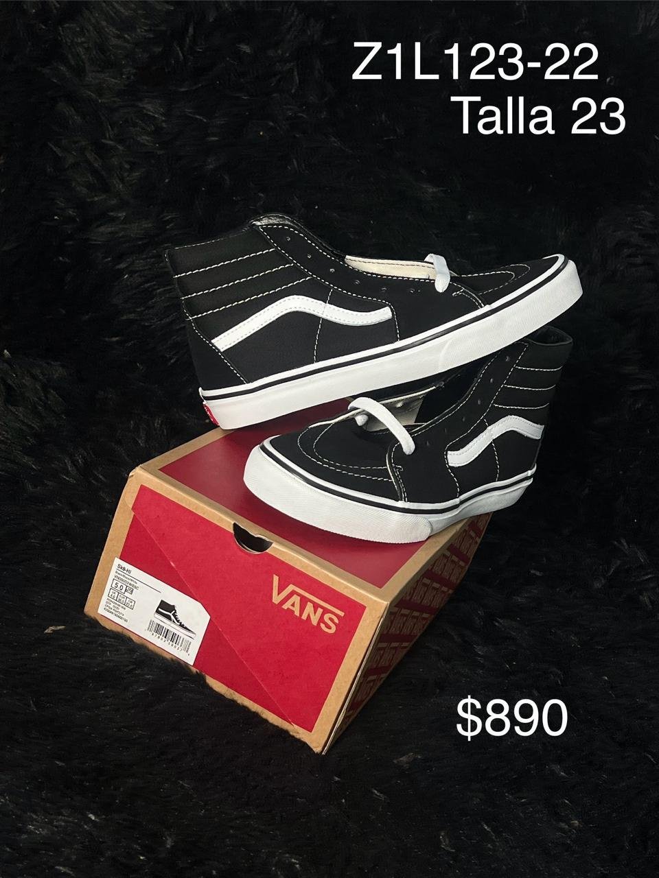 Tenis Vans Sk8-Hi negro con blanco talla 23 MX en su caja